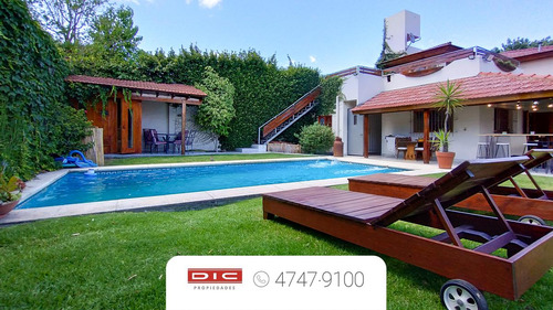 Casa 5 Dormitorios Venta - Boulogne