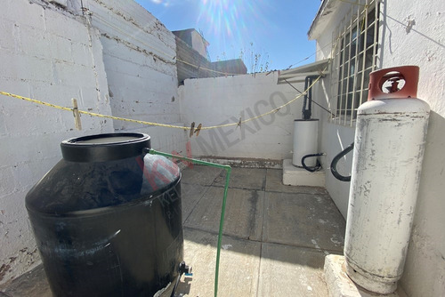 Casa En Venta En La Colonia Saucito De 140 Mts De Construccion En $1,500,000