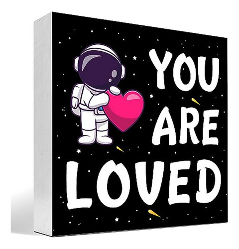 Cartel Astronauta De Madera Con Corazón De Amor.