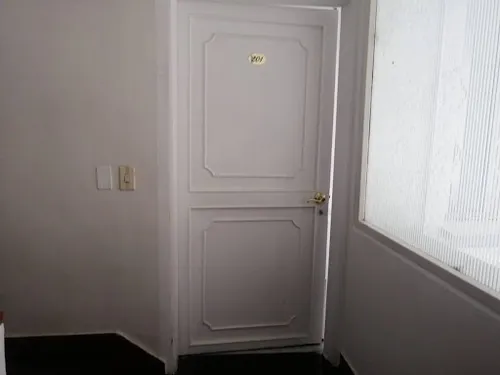 Apartaestudio En Arriendo Las Aguas 172-1628
