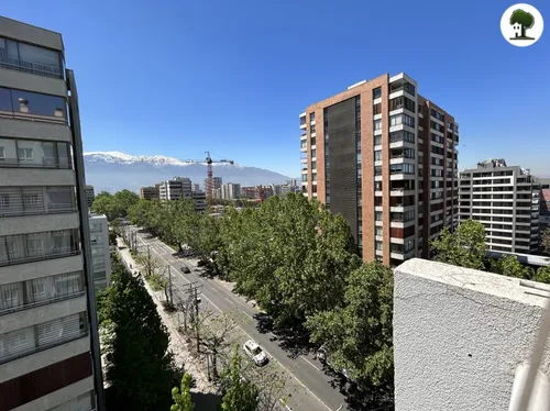Metro Ñuñoa / Pedro De Valdivia