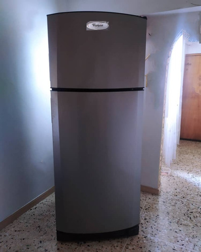 Nevera  Whirlpool Modelo Wt 8001d Poco Uso Está Como Nueva