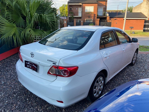 Toyota Corolla 2014 1.8 Xli Mt 136cv