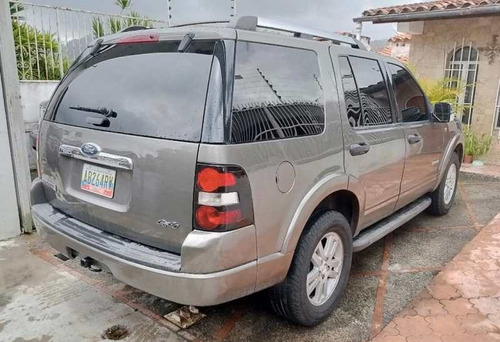 Imagen 4 de 10 de Ford Explorer