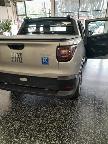 Fiat Strada 1.4 8v Freedom Cd