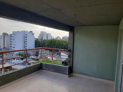 Ideal Apto Profesional - Monoambiente Con Balcón En Villa Luro