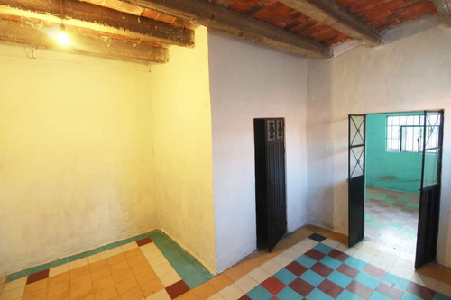 Casa Para Remodelar En Venta Cerca Del Centro De San Miguel: Guadalupe