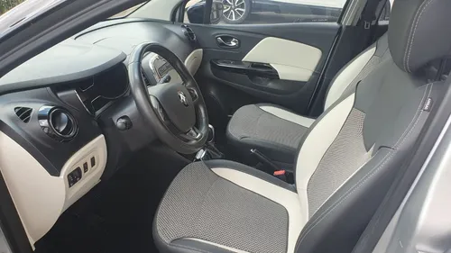 Renault Captur 2.0 Intens Automática