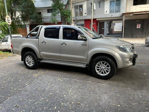 Imagen 5 de 21 de Toyota Hilux 4x2 C/d Srv 3.0 Tdi C/cue