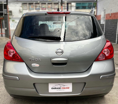 Nissan Tiida 1.8 Visia
