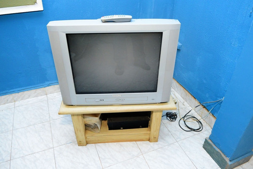 Vendo Tv Philips Gris C/ Control Remoto. Excelente Estado