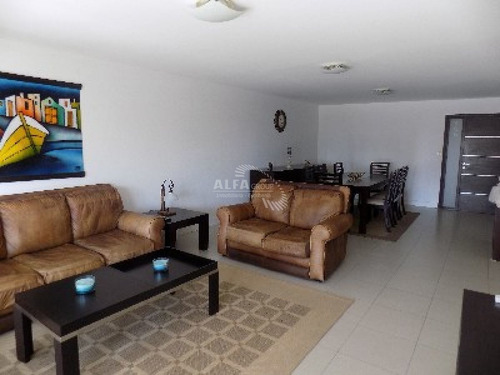 Imagen 2 de 21 de Excelente Apartamento A Metros De La Playa!!!!