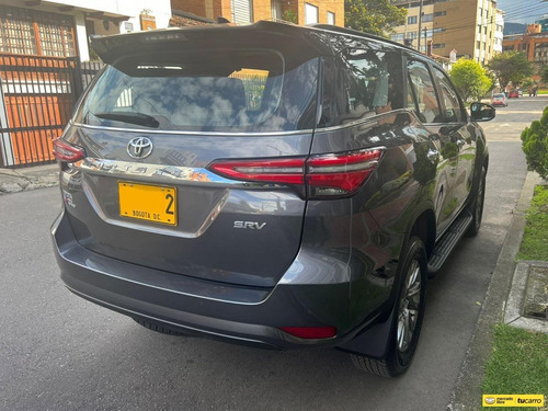 Imagen 9 de 25 de Toyota Fortuner Srv 4x4 2.7 Gasolina Entrega Inmediata Estre