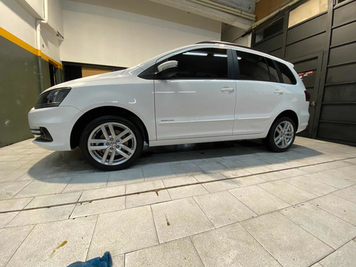 Volkswagen Suran 1.6 Imotion Highline 110cv 2018
