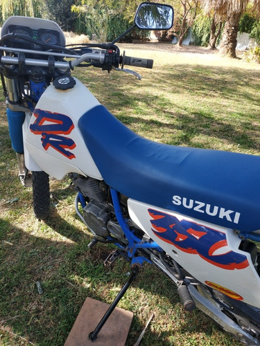 Imagen 4 de 15 de Suzuki Dr 350 Dual Sport