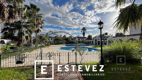 Apto Credito - Casa En Venta Barrio Cerrado, Escobar, Gba Norte