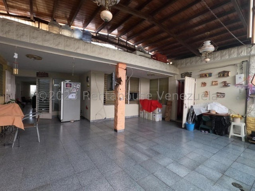 Imagen 30 de 30 de . Hermosa Casa En Venta En Fundalara Este De Barquisimeto, Lara Codigo 23-20591 Mas Informacion: 412 - 1498654 , Katty Vasquez Rentahouse Kv