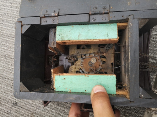 Imagen 2 de 4 de Jt Antiguo Reloj Cucu Raro