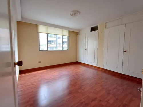 Apartamento En Venta En Laureles. Cod V12638