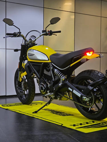 Imagen 5 de 25 de Ducati Scrambler Icon 800 0km No Triumph Street Twin