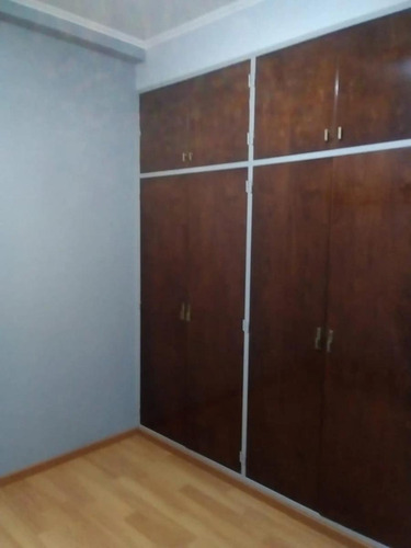 Casa En Venta - 2 Dormitorios 1 Baño - Cochera - 84,75mts2 - Morón