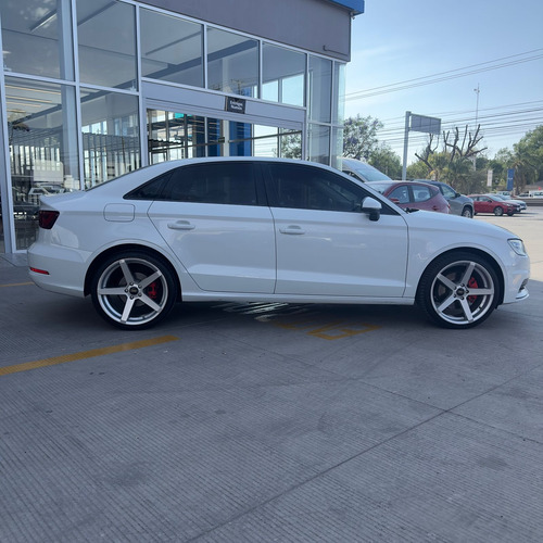 Audi A3 1.8 Sedán Ambiente At