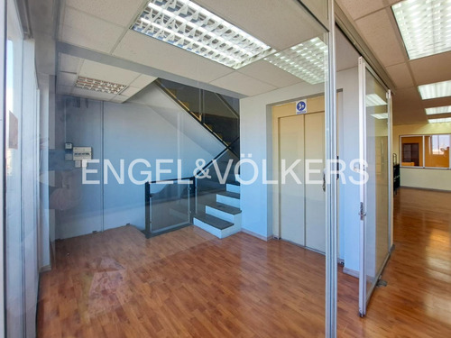 Céntrico Local Comercial Planta Libre 152 M2