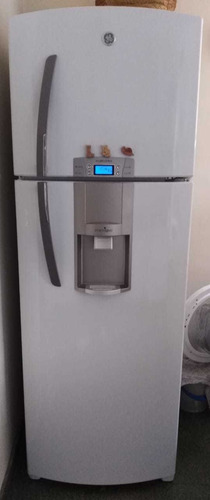Imagen 7 de 10 de Service De Heladeras Cambio De Motor/burletes Carga De Gas
