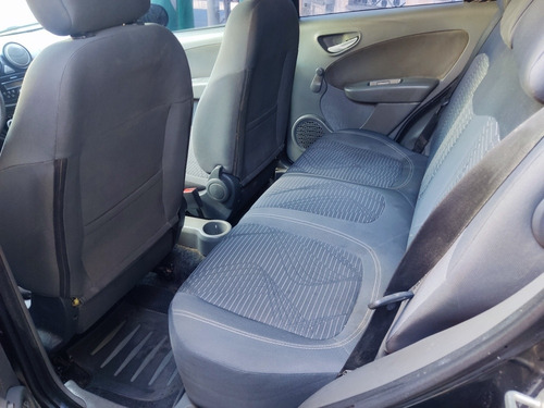 Imagen 5 de 12 de Fiat Palio 2016 1.4 Fire Pack Top