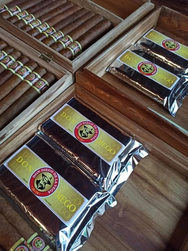 Imagen 2 de 4 de Tabaco Venezolano - Robusto - Clásico - D Diego D L Vega