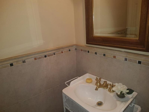 Imagen 16 de 30 de Importante Chalet En Venta En El Centro De Lanús Ideal Para Inversionista