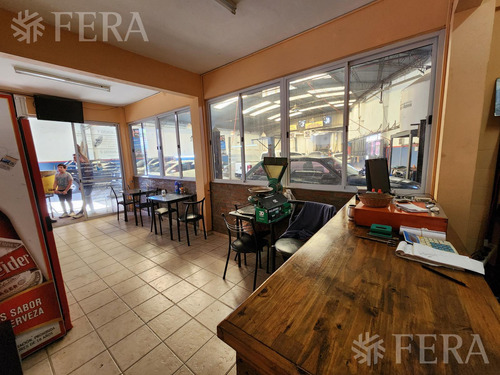 Venta De Galpón En Sarandi