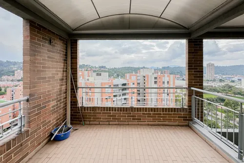 Apartamento En Arriendo En Portales Del Norte. Cod A7308