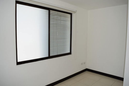 Alquilo Casa En Condominio Avenir, Santo Domingo Heredia, Cuenta Con Piscina, Gimnasio, Salón Fiestas, Co-working, Infantiles, Zonas Verdes