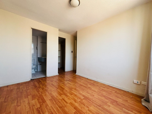 Se Vende A Pasos Parque Bustamante, 3 Dormitorios, Santiago