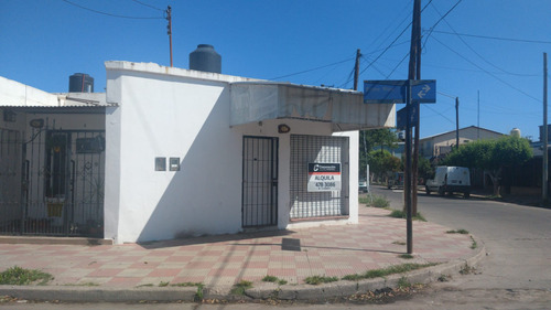 Empalme - Entre Rios 4706 - Casa En Alquiler