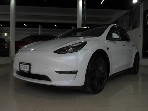 Tesla 2021 Model Y
