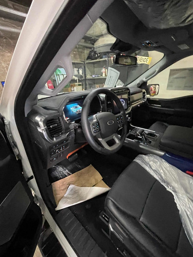 Imagen 10 de 14 de Ford F-150 2021 5.0l V8 Lariat Luxury