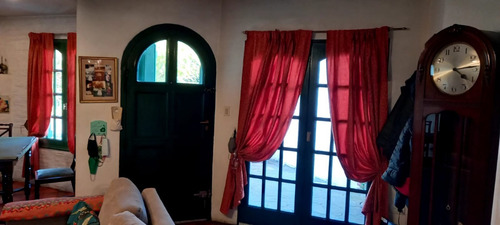 Vendo Casa Monte Grande . Excelente Calidad Y Comodidades