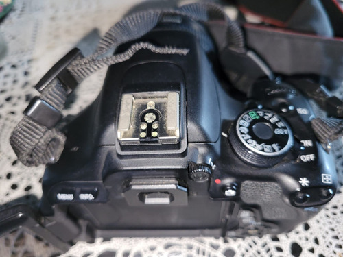 Canon Eos Rebel T3 Dslr Color Negro Negro (Usado)