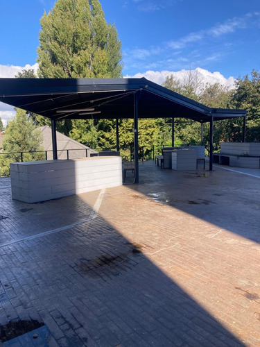 Departamento En Condominio En Isla Teja