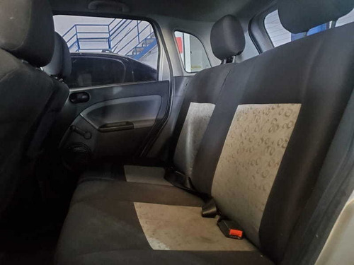 Imagem 7 de 9 de Ford Fiesta Flex 2010
