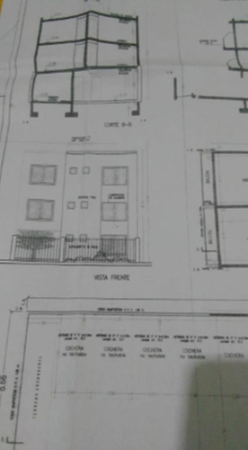 Casa 6 Amb. En Venta Merlo
