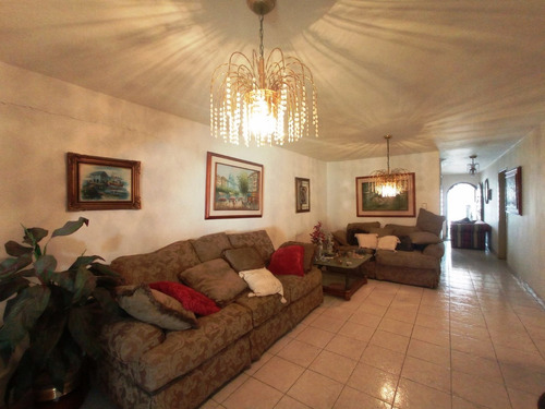 Imagen 6 de 18 de Casa Quinta Valencia Century 21 El Parral 04244989766 Ym