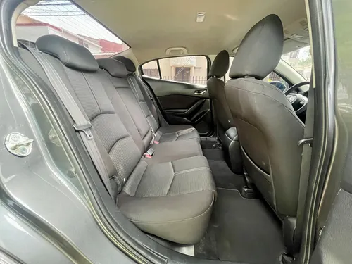 Mazda 3 2.0 Prime