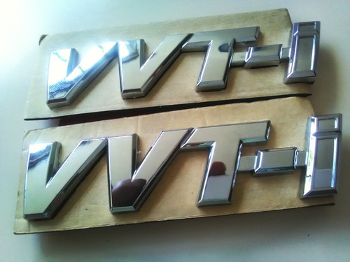 Emblema En Letras Cromadas Vvt-i  Para Toyota Hilux