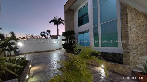 Impecable Casa En Venta Loma Linda.