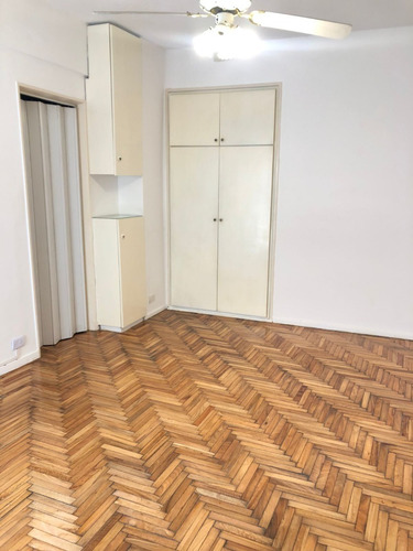 Imagen 5 de 8 de Venta Depto 2 Amb. Balvanera Excelente Estado!