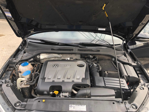 Imagen 16 de 18 de Volkswagen Vento Tdi 2016