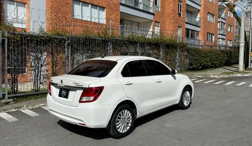 Suzuki Swift 1.2 Dzire At